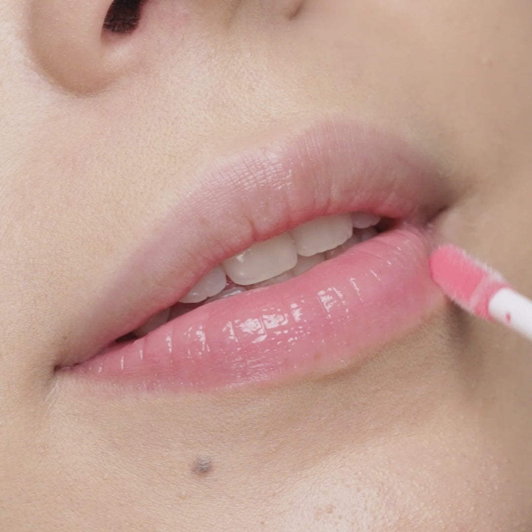 01_Romance_Hello_Lover_Mineral_Lip_Gloss 01 Mary Grace